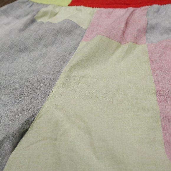 NWT Nike NSW Woven Shorts Red Medium - Picture 3 of 9